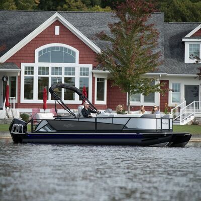 Why Fall is the Best Time to Buy a New Boat